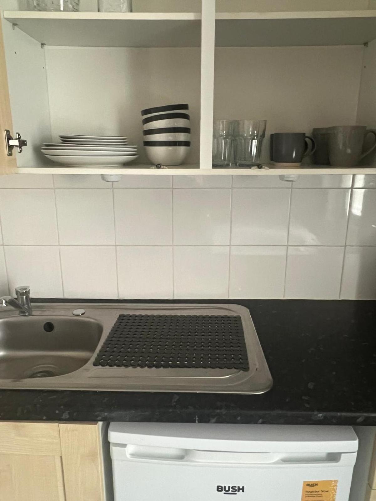 Studio Flat 7 With Private Shower & Wc Hotel Nottingham Bagian luar foto